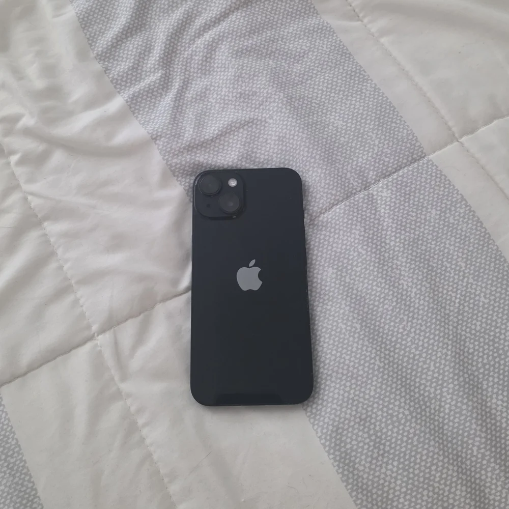 Apple iPhone 14 - Picture 2 of 2